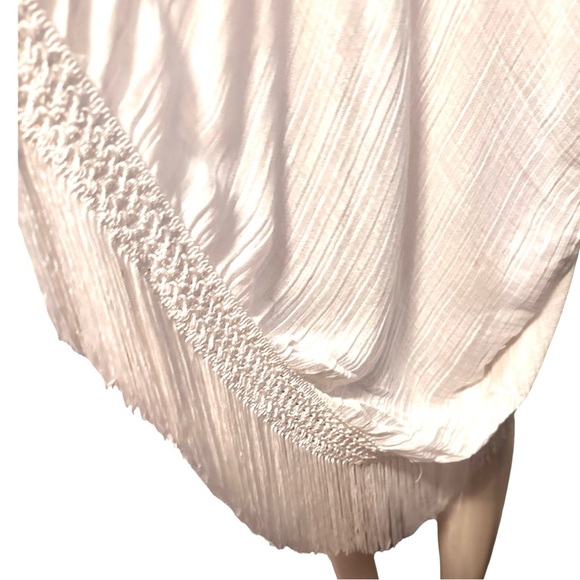 Nordstroms Fringed Out Long Cape in White - Picture 4 of 7